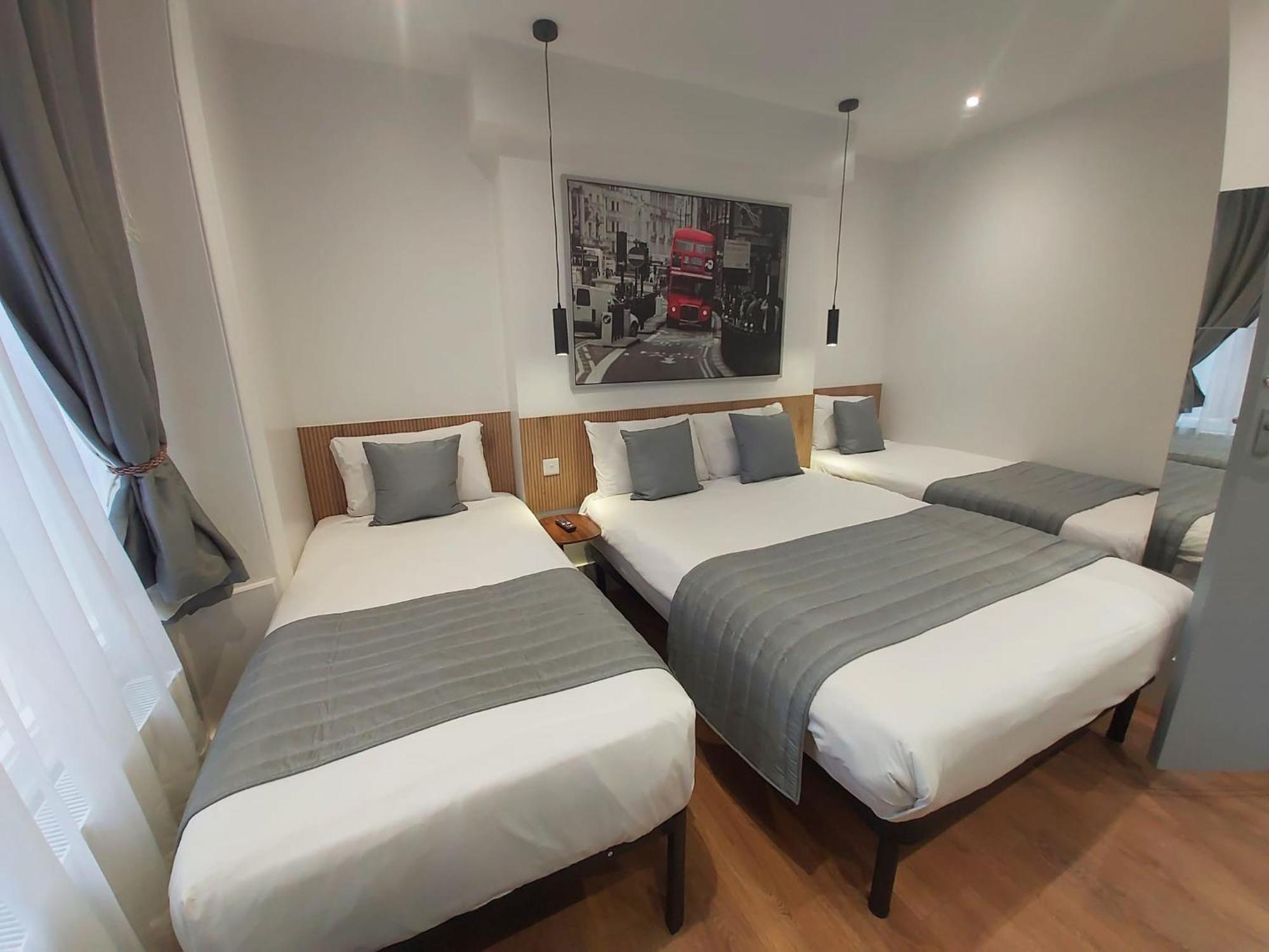 Falcon Hotel London Exterior photo